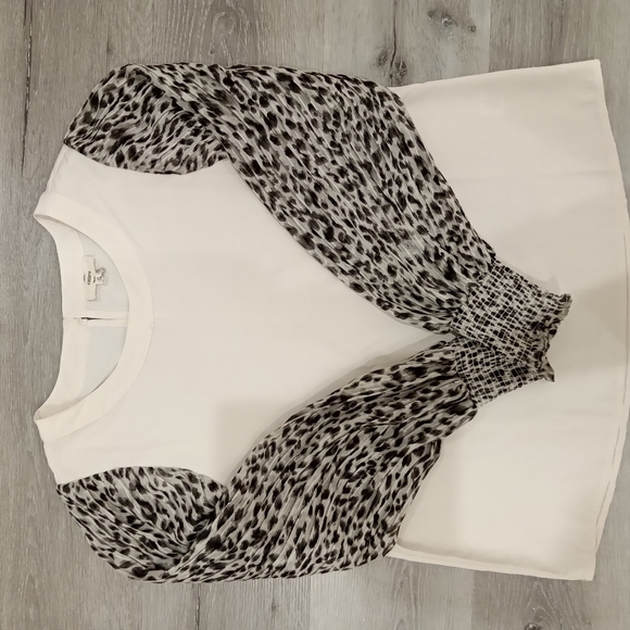 Entro Blouse - Picture 3 of 4